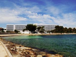 Els Pins Resort & Spa - Emar Hotels