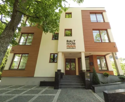 BaltHouse Apartments Hôtels à : Jurmala