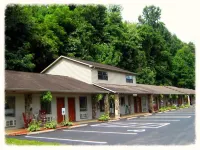 Chatuge Mountain Inn فنادق في Young Harris