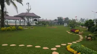 Thong's Inn Hotel Kualanamu Hotels near Dream Land 88 Tour And Travel