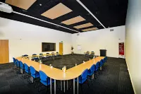Eden Oak Geelong Hotels in East Geelong