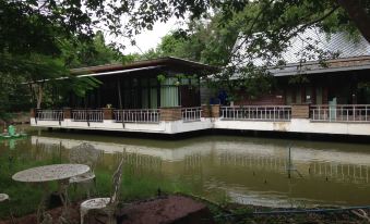 Young Coconut Garden Home Resort