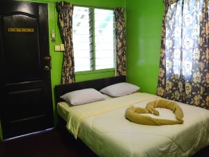 Sukau Greenview Bed & Breakfast