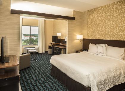 Fairfield Inn & Suites Pittsburgh North/McCandless Crossing