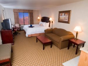 Hampton Inn & Suites Farmington