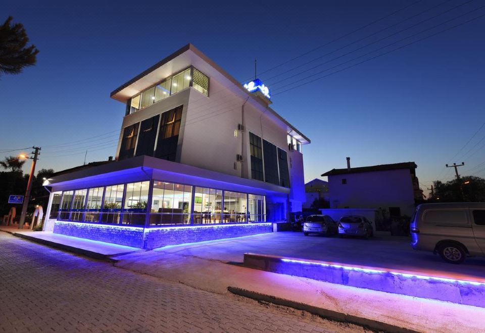 Agz Hotel - Housity
