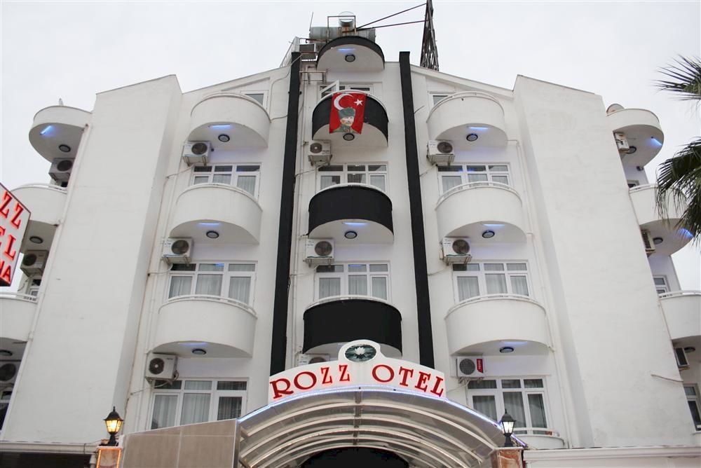 Rozz Hotel 1