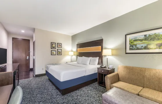 塔爾薩卡託薩拉昆塔温德姆套房酒店