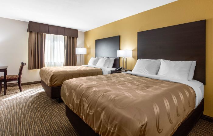 Quality Inn & Suites Metropolis I-24