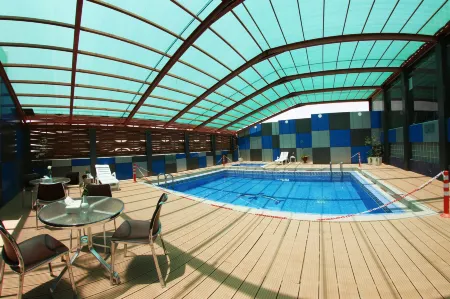 Sunday Hotel Kingdom Towers Formerly Warwick Al Dabab Hotel