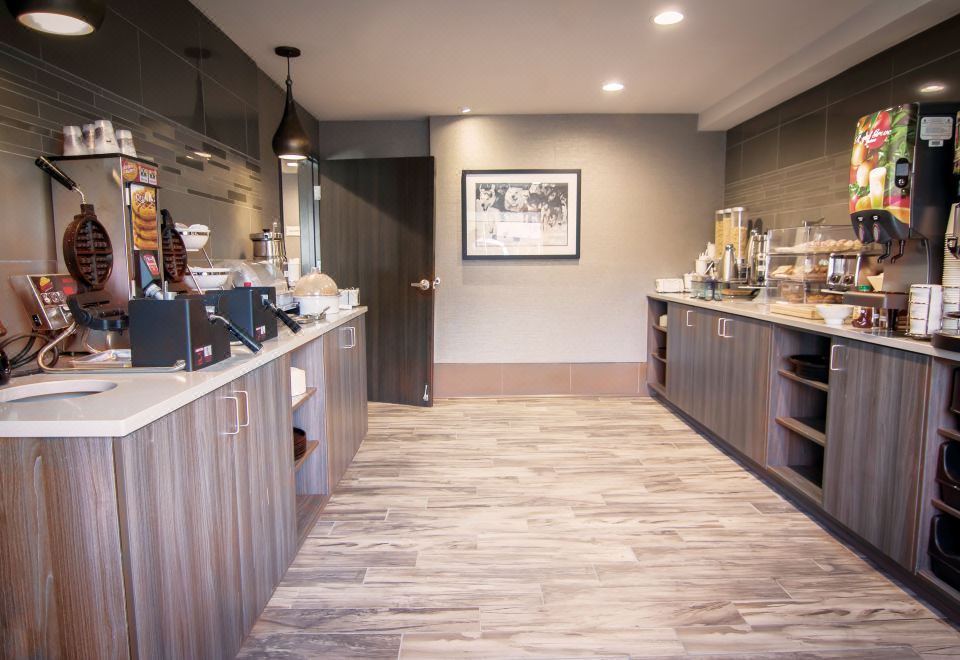 라 퀸타 인 로비 및 라운지