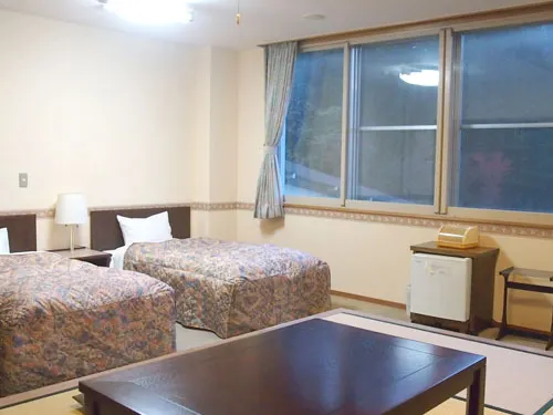 白峯温泉御前莊