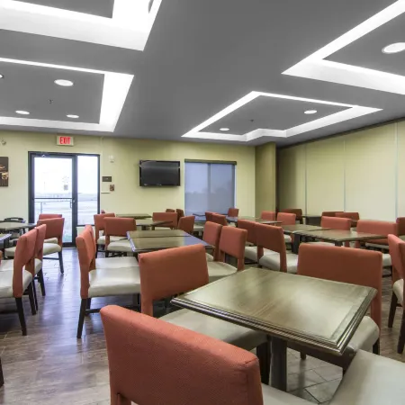 Comfort Suites