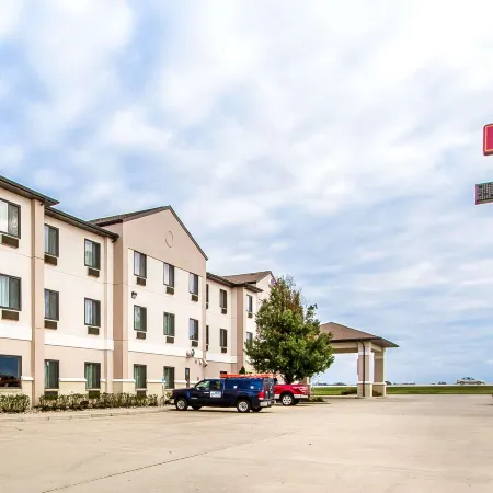 Comfort Suites Mattoon East