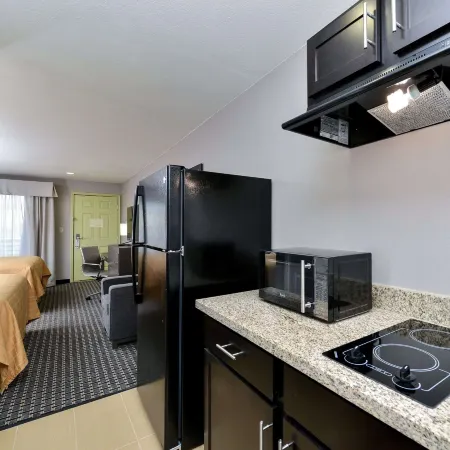 Scottish Inn & Suites Cotulla, TX