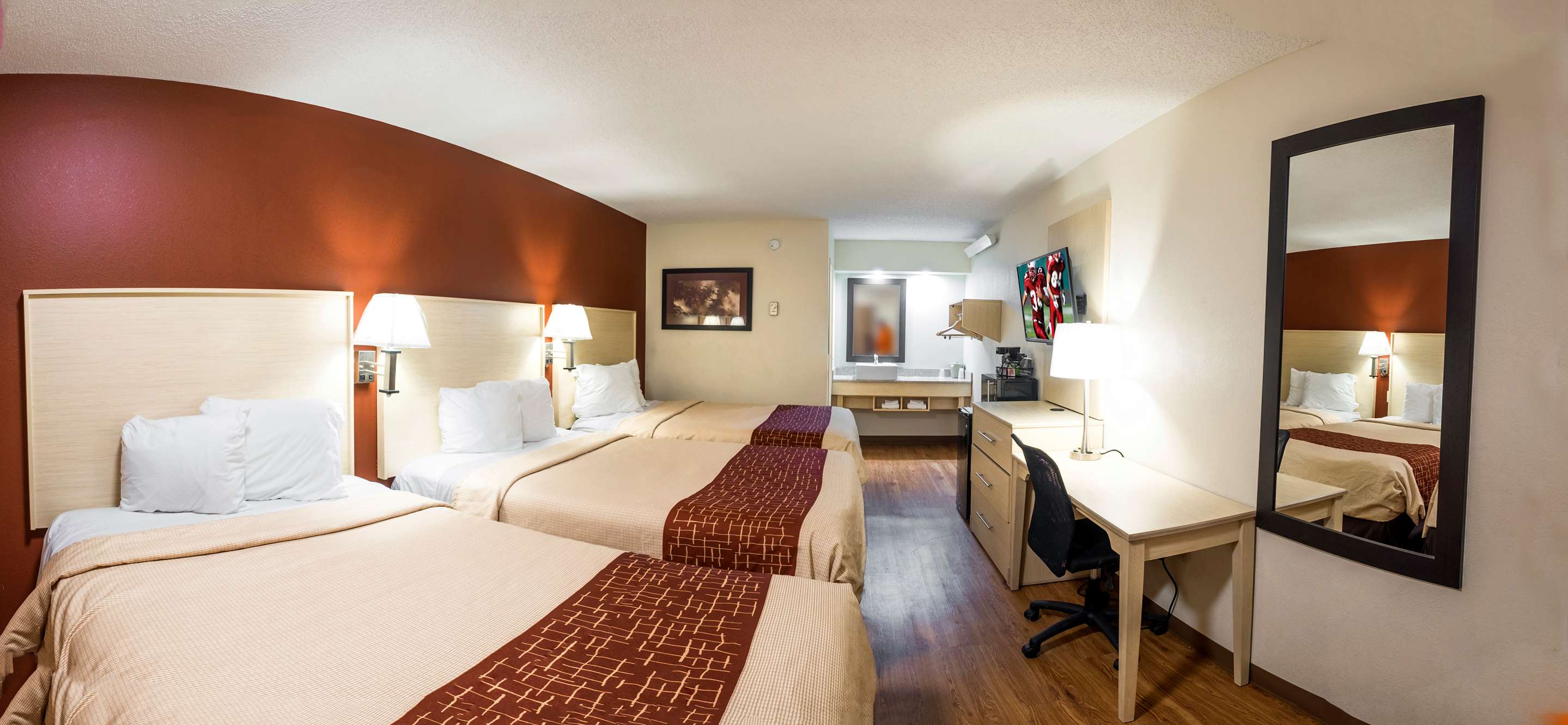 Red Roof Inn Plus+ Nashville North - Goodlettsville