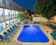 Quality Inn - Pool
