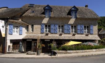Logis Hôtel Restaurant l'Auberge du Chateau - Housity