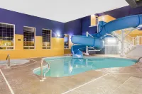 Ramada by Wyndham Red Deer Hotel and Suites Hotels in Sylvan Lake