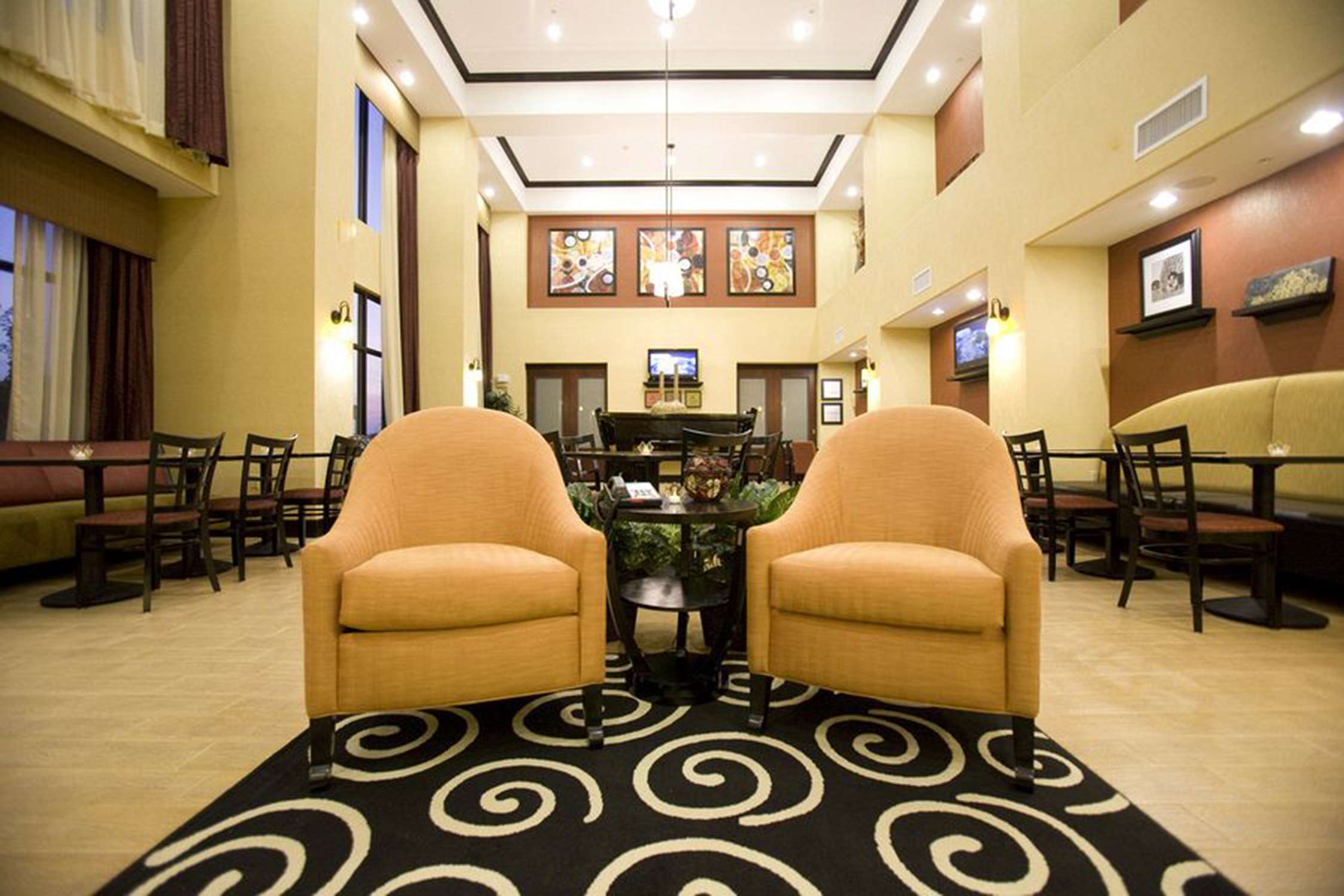 Hampton Inn & Suites Dallas-DeSoto