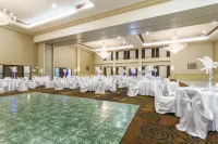 Clarion Hotel & Conference Center Sherwood Park Hotel di Sherwood Park