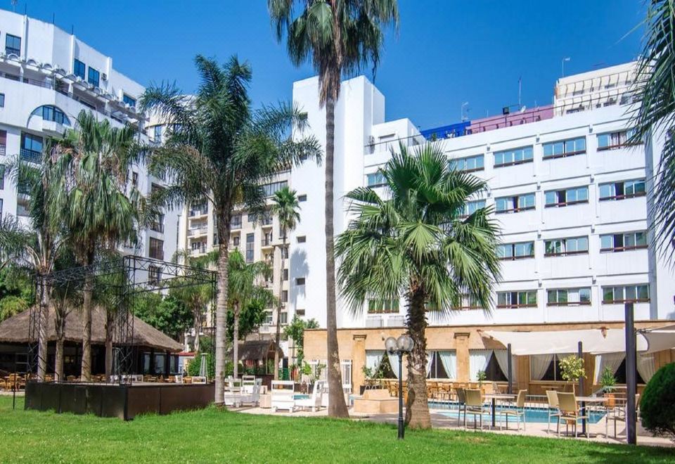 El Oumnia Puerto & Spa - Housity