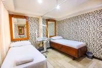 Grand Menteng Hotel فنادق في إيست جاكرتا