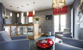 Hotel Charlemagne