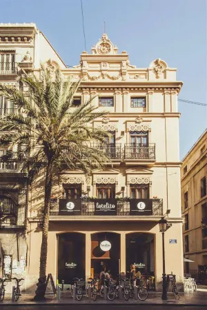 Room Mate Oliveira - City Centre, Valencia Отели в г. Horta of Valencia