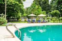 Inya Lake Hotel - Pools