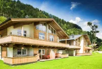 AlpenParks Chalet & Apartment AreitXpress Hotels in Zell am See