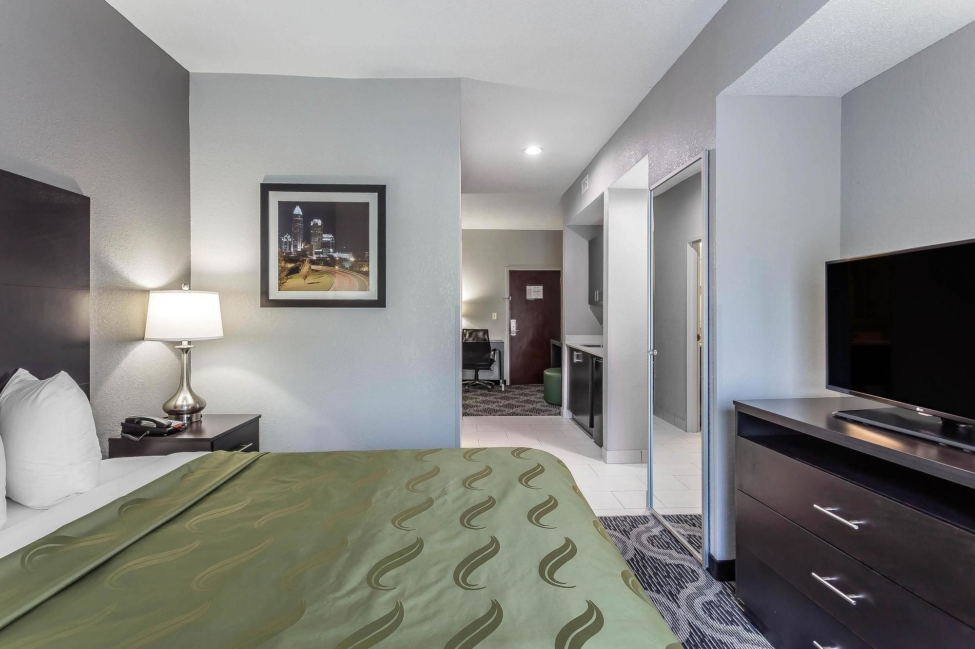 Quality Suites Pineville - Charlotte