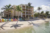 Hutchinson Island Plaza Hotel & Suites