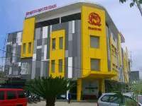 Dragon Inn Kendari Hotels in Mandonga