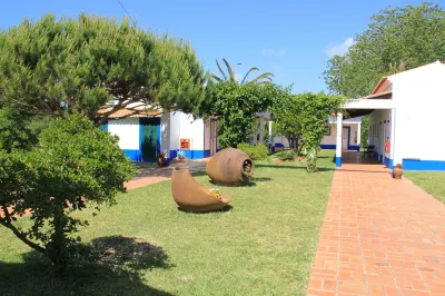 Herdade Moita Mar - Country & Sea Hotels near Cavaleiro Beach