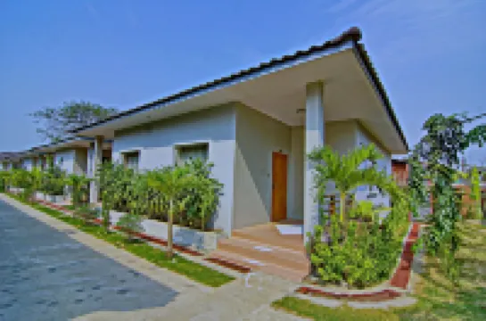 Triumph Hotel のホテル