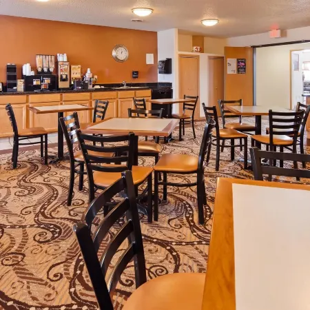 Serena Inn & Suites - Sundance