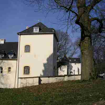 Burg Boetzelaer Hotel Exterior