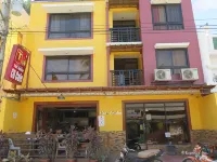 Casa Cecilia Hotels in 