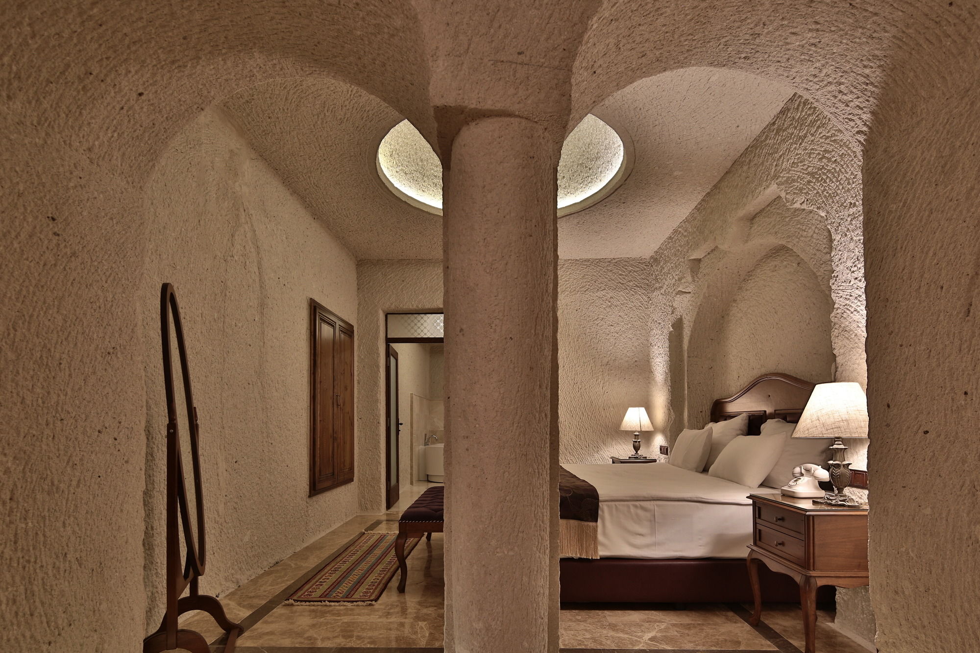 Artemis Cave Suites