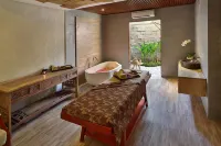 Jimbaran Bay Beach Resort and Spa by Prabhu - spa