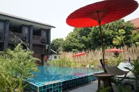 Arun Rawee - piscina