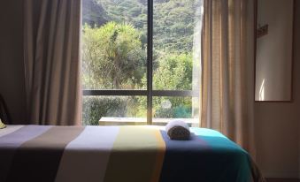 Piha Beachstay Accommodation