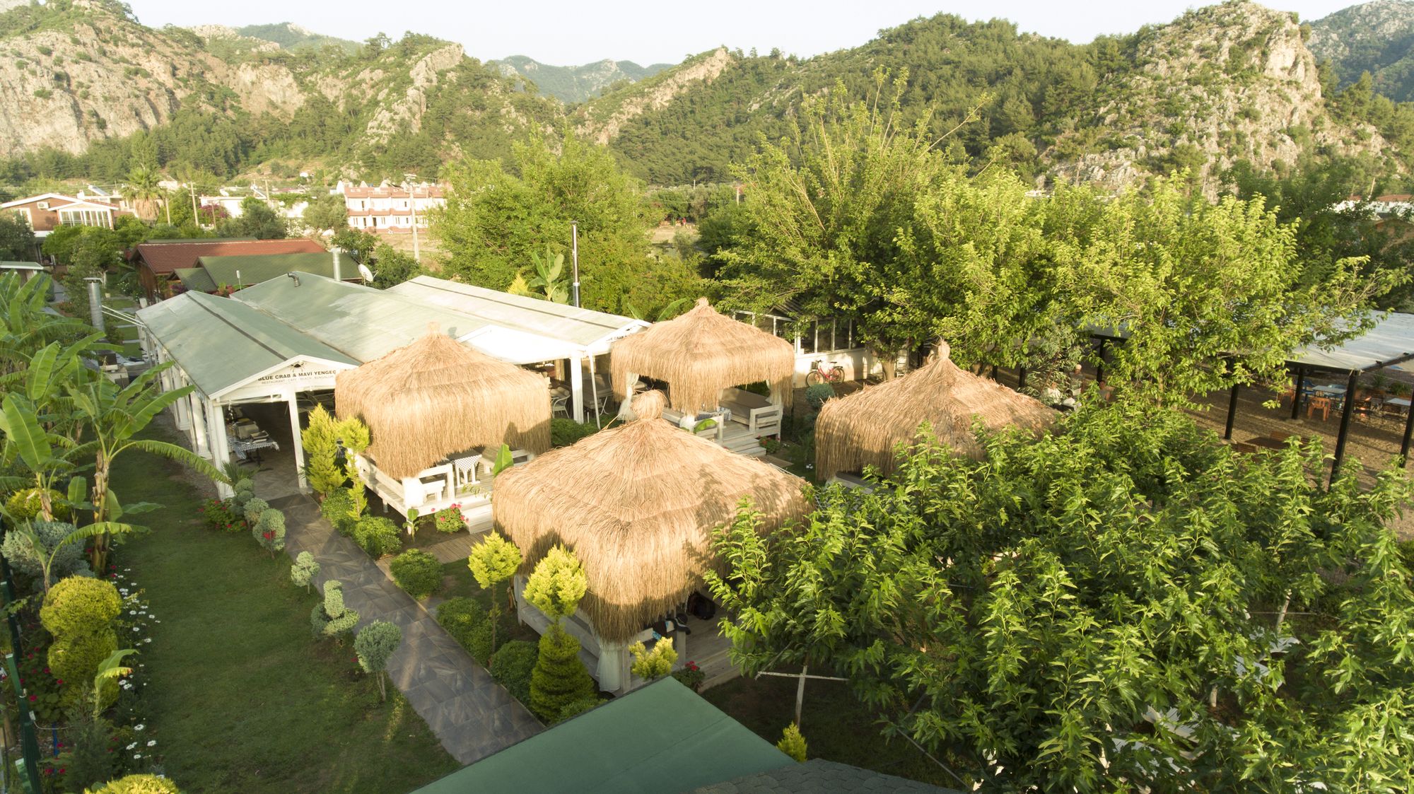 Mavi Yengec Bungalows and Hotel