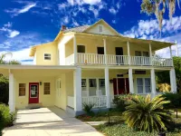 The Wayward Traveler's Inn Hotels in Titusville