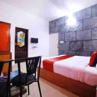 OYO 8653 Achus Inn Others
