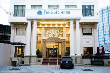 Song Loc Luxury Hotel