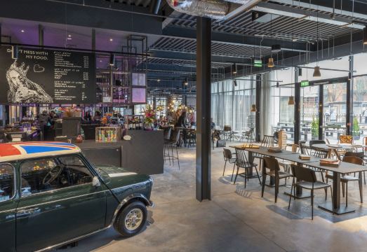 목시 런던 히드로 객실