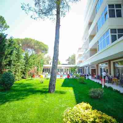 Sandy Beach Resort Hotel Exterior