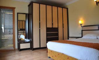 Bozdogan Hotel - Housity